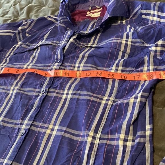 Women’s Columbia Plaid top - Picture 3 of 6